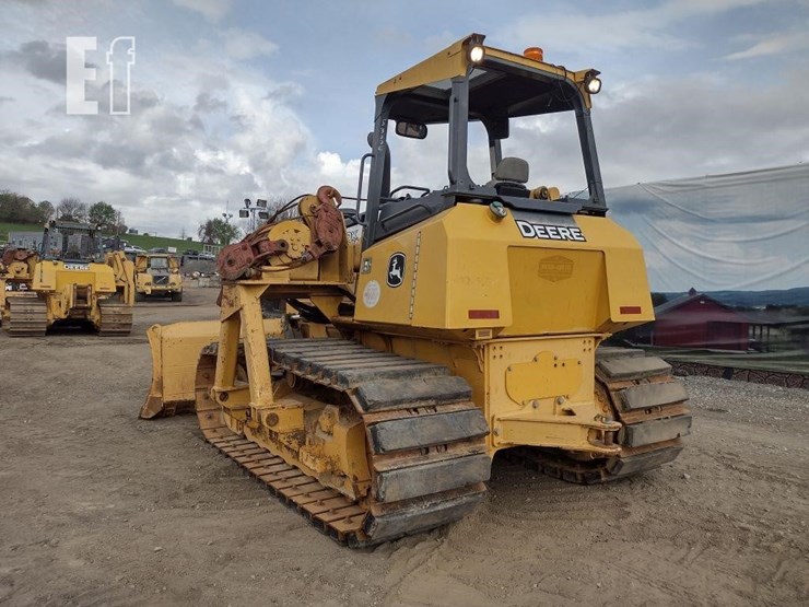 2013-deere-700k-lgp-image-48