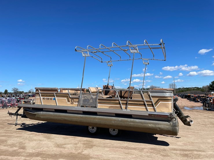 #1574-•-1984-sanpan-816-20'-pontoon-(has-wi-title)-image-10