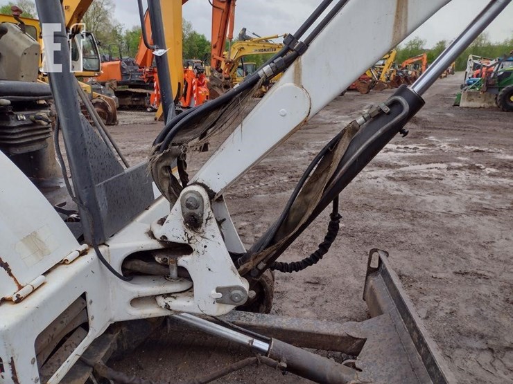 2004-bobcat-331g-image-28