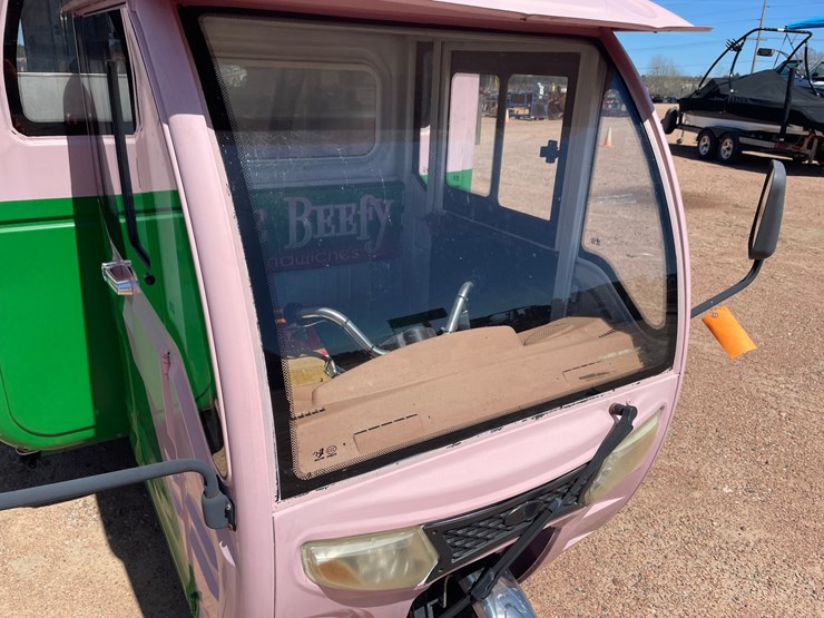 #1562-•-2019-qingdao-3-wheel-electric-food-truck-(no-title)-image-9