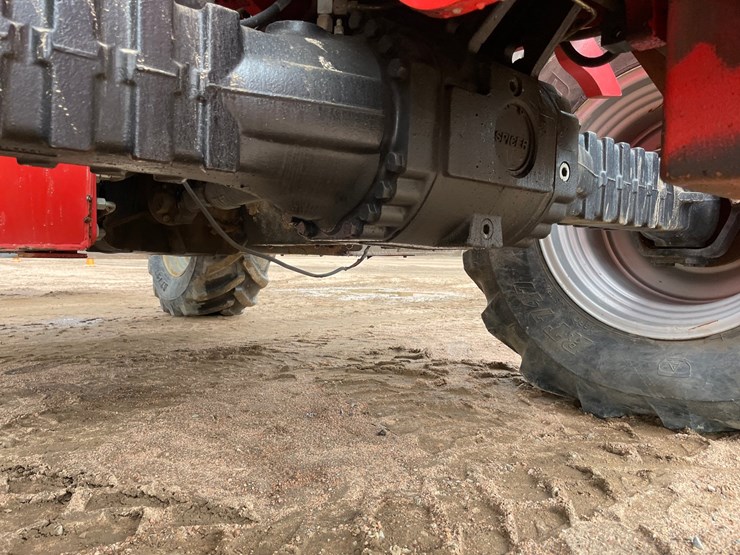 2013-manitou-mlt840-image-22