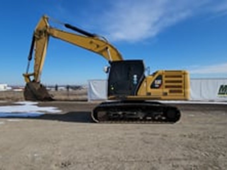 2019-caterpillar-320-image-5