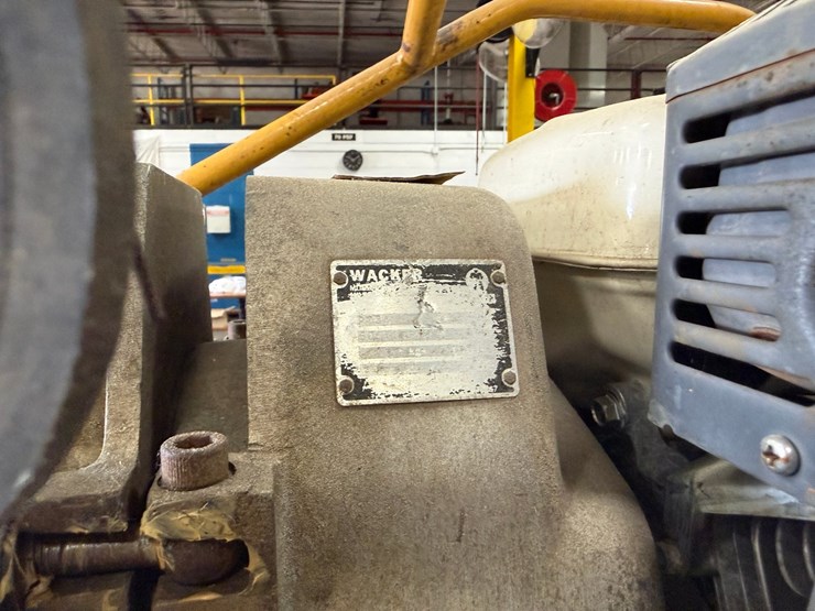 #2051-•-wacker-trash-pump-image-7