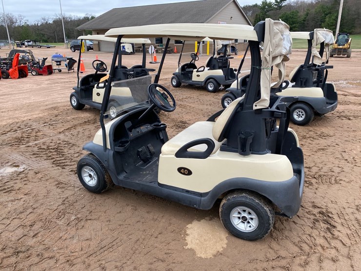 #1583-•-club-car-electric-golf-cart-with-charger-image-11