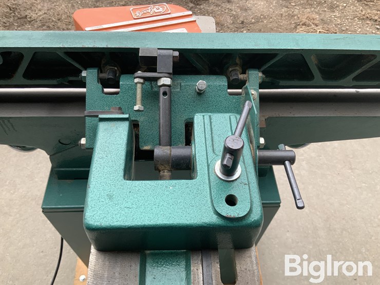 2003-grizzly-g1182hw-6”-jointer-image-12