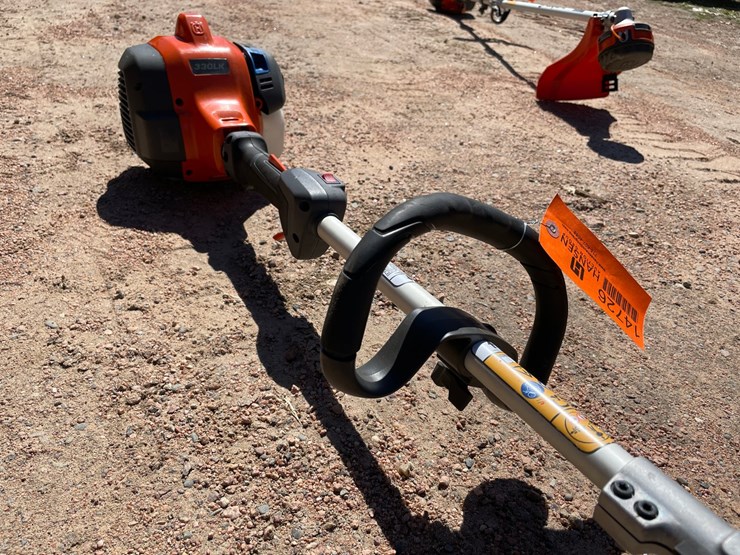 #1533-•-husqvarna-330lk-hi-torq-weed-wacker-image-6