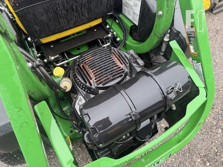 2020-john-deere-z915e-image-5