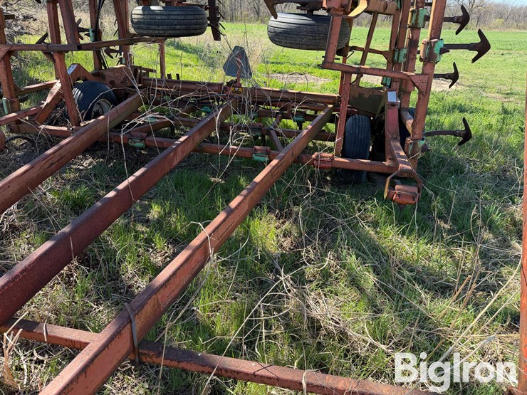 allis-chalmers-1400-image-16