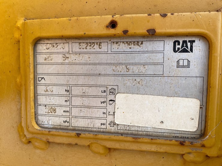 2018-caterpillar-320d-image-16