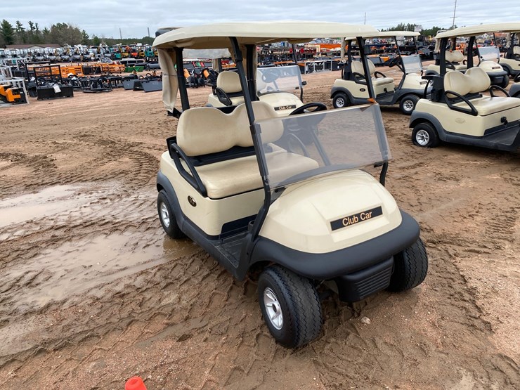 #1578-•-club-car-electric-golf-cart-with-charger-image-3