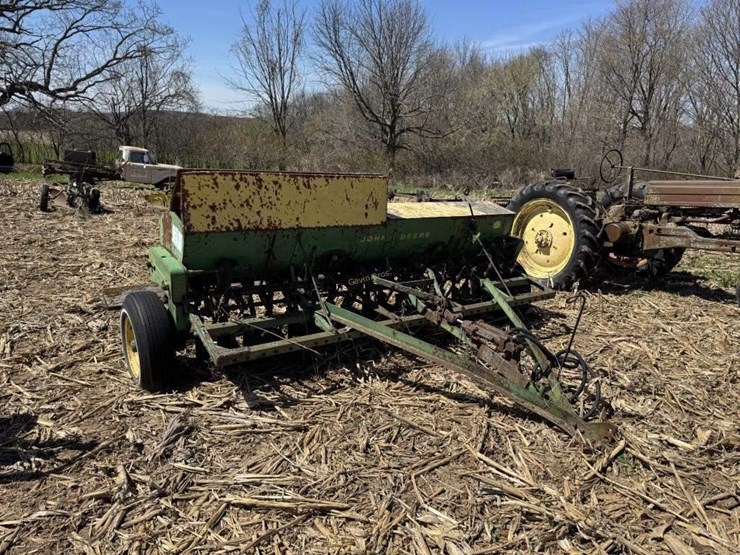 john-deere-grain-drill-image-3