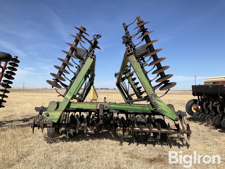 john-deere-331-image-6