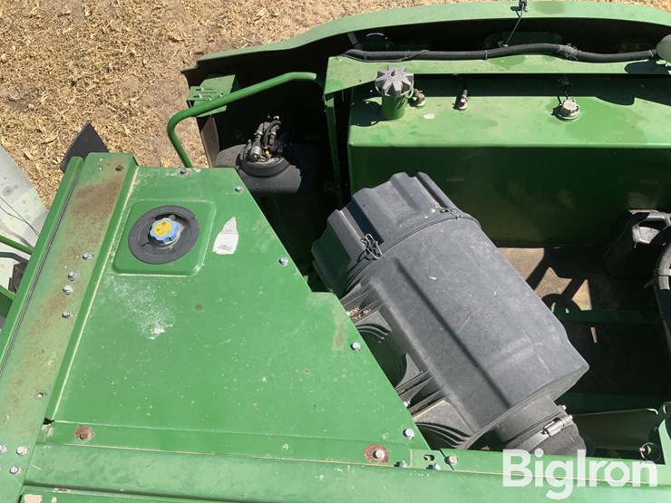2014-john-deere-s680-image-16