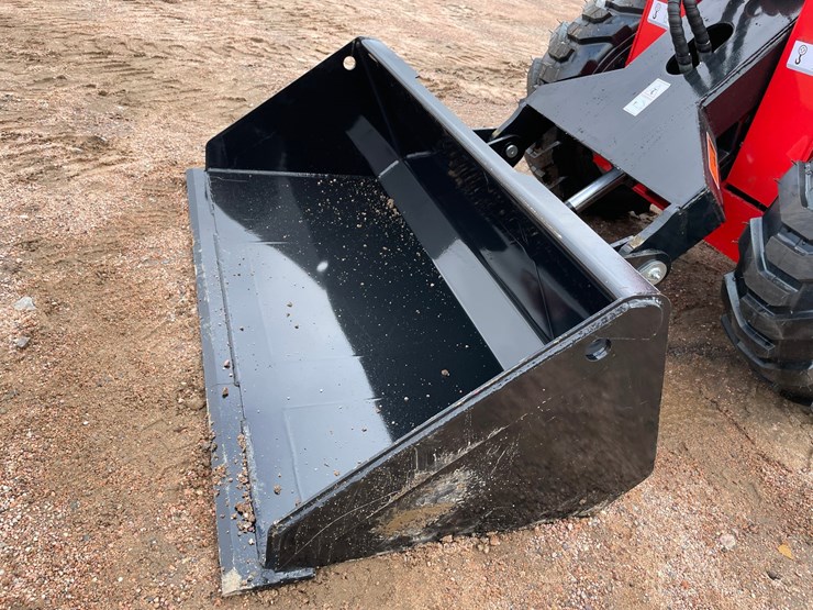 #5571-•-agt-sda-140w-wheeled-mini-skid-steer-image-9