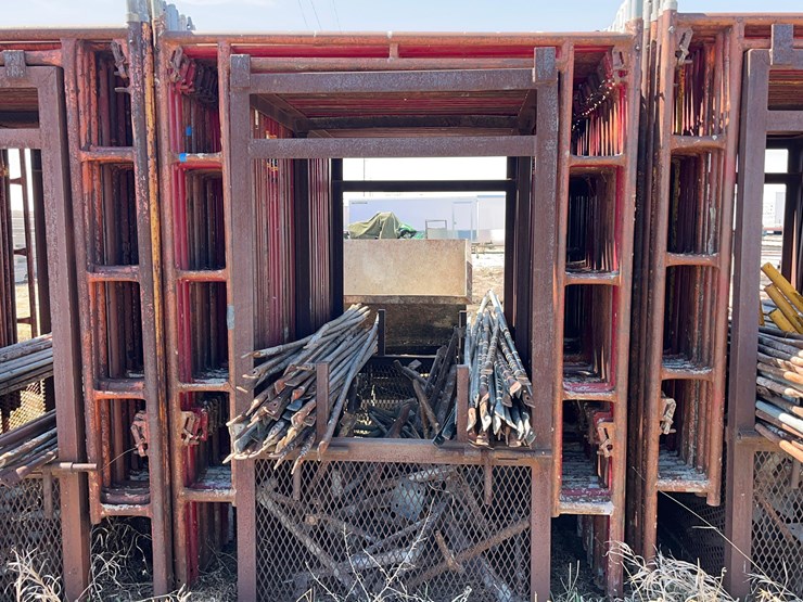 scaffolding-on-carring-cage.-image-1