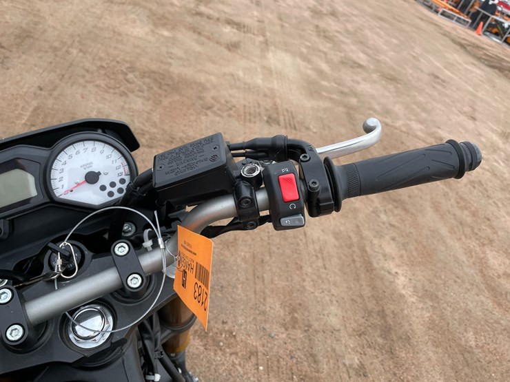 #1634-•-2012-yamaha-fz8-n-motorcycle-(has-wi-title)-image-26