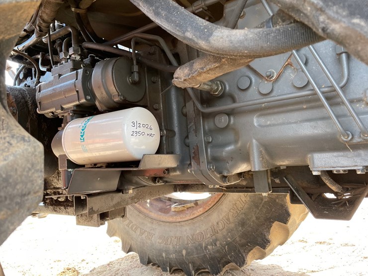 2014-kubota-m135gx-image-19