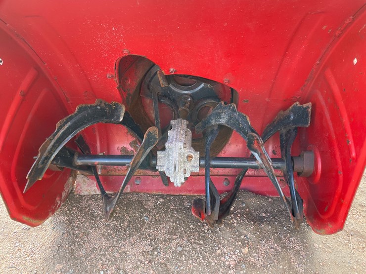 #1541-•-toro-7240e-24"-snow-blower-image-8