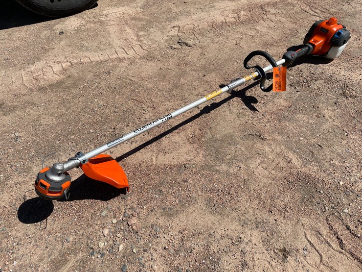 #1533-•-husqvarna-330lk-hi-torq-weed-wacker-image-1