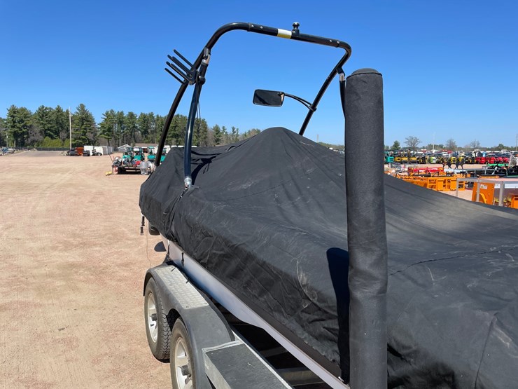 #1565-•-1989-ski-centurion-falcon-19'-ski-boat-(has-reg-card)-image-40