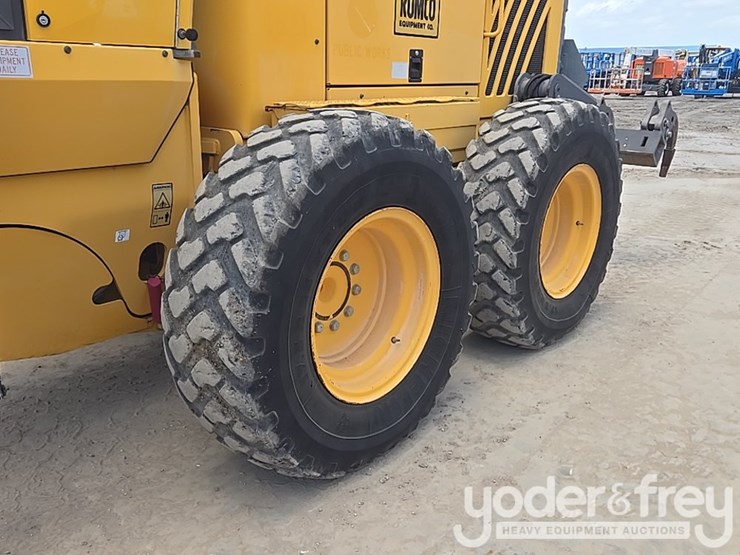 2008-volvo-g940-image-13
