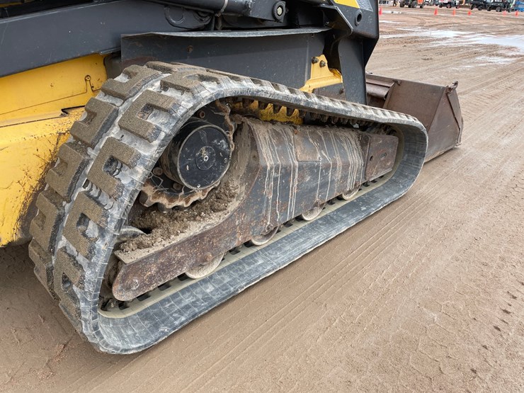 2007-new-holland-c185-image-20