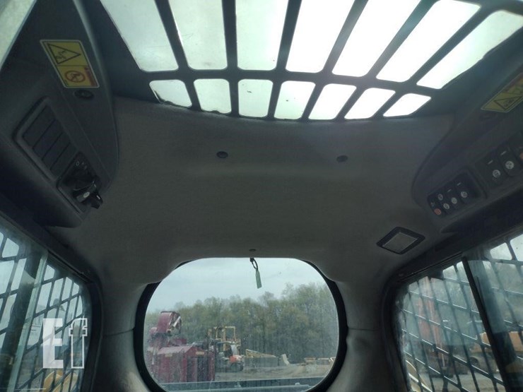 2011-caterpillar-256c-image-9