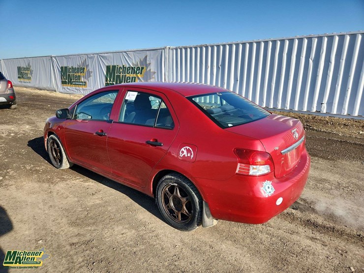 non-operable-2008-toyota-yaris-sport-4dr-sedan-4a-image-2