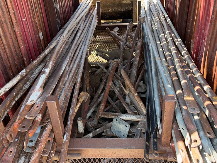 scaffolding-on-carring-cage.-image-3