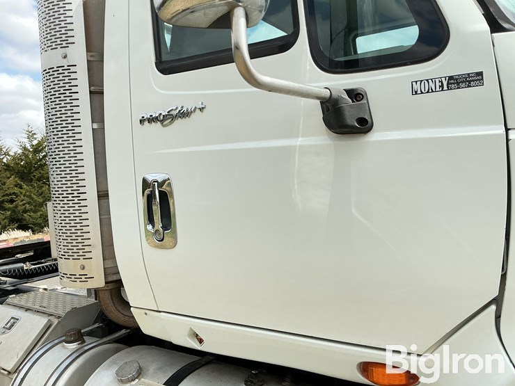 2013-international-prostar-image-14