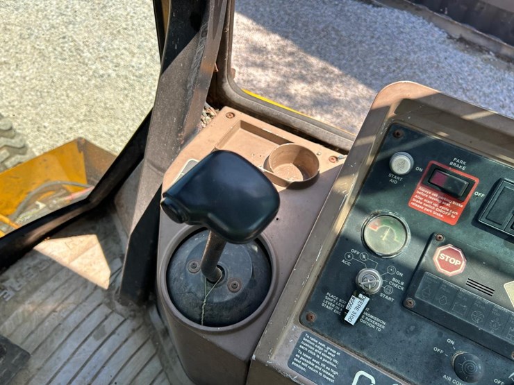 john-deere-310d-image-27