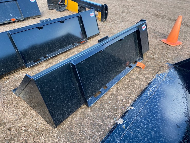#4053-•-swict-72"-skid-steer-bucket-image-4