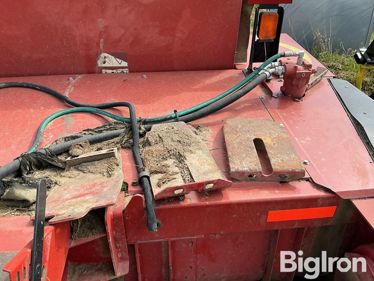 2015-case-ih-rd163-image-18
