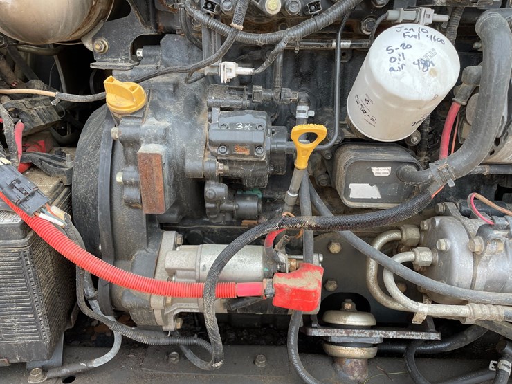 2016-bobcat-t770-image-29