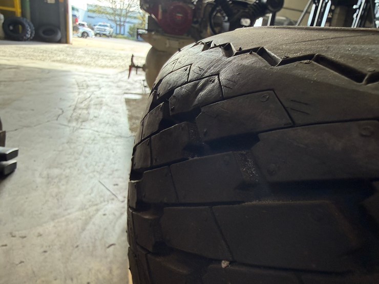 #2017-•-(3)-deli-tires-on-rims-image-5