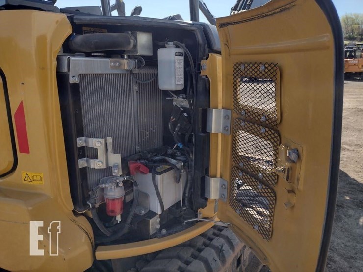 2022-deere-35g-image-37