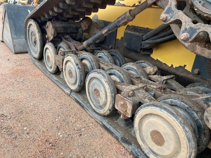 2014-caterpillar-287d-image-27