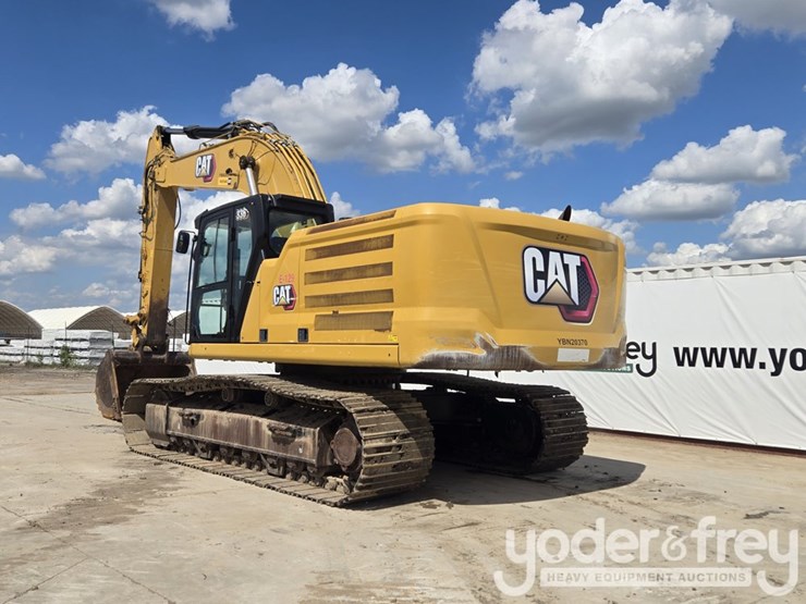 2021-caterpillar-336-image-3