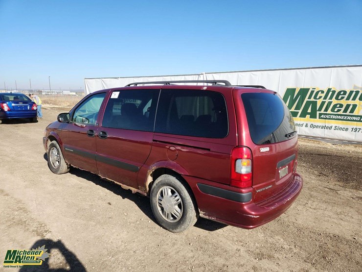 2001-chevrolet-venture-ls-image-3