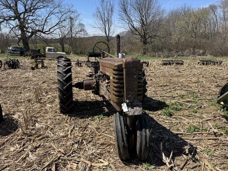 john-deere-b-image-2