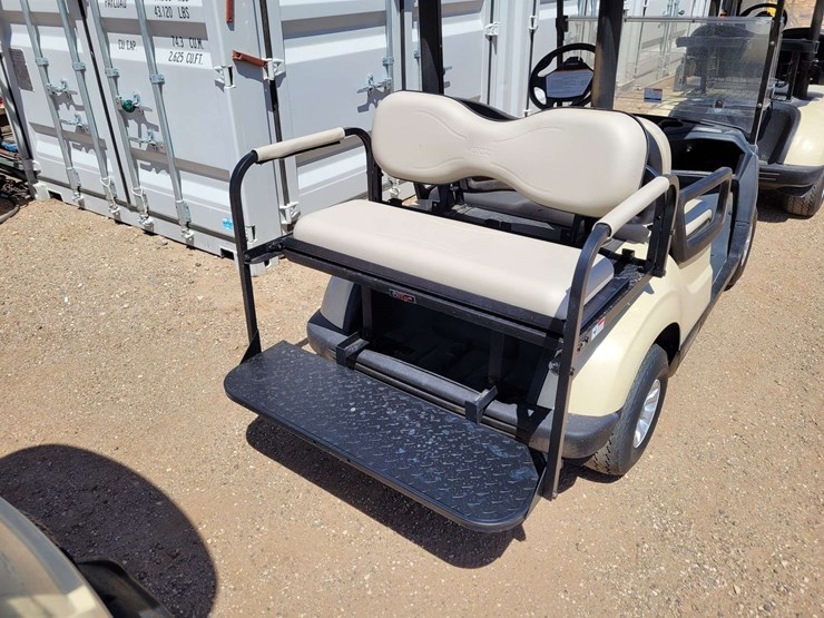yamaha-4-seat/convertible-flatbed-golf-cart-image-5