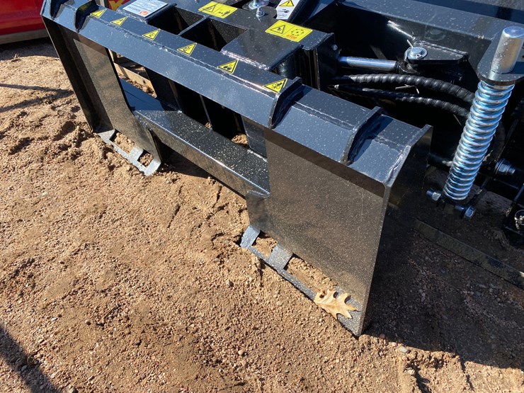 #4086-•-mower-king-84"-hydraulic-dozer-attachment-image-5