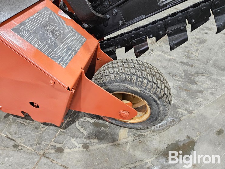 2002-ditch-witch-1820h-image-15