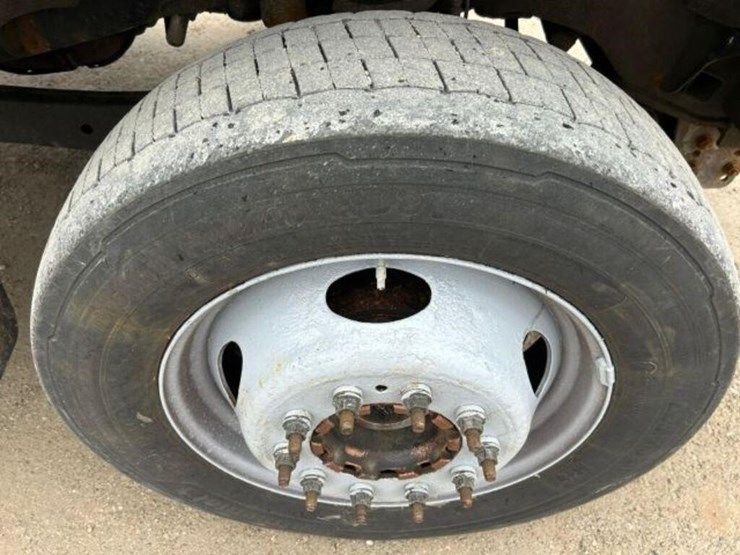 2020-ford-f550-xl-image-59