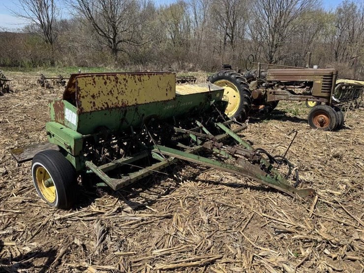 john-deere-grain-drill-image-4