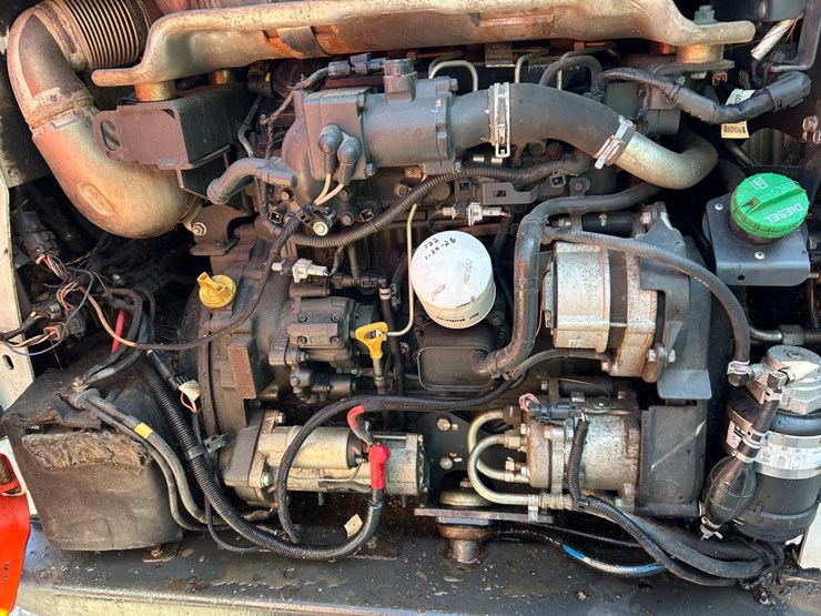 2018-bobcat-t770-image-15