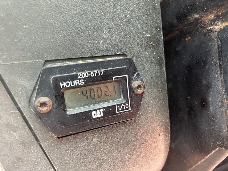 2005-caterpillar-252b-image-29