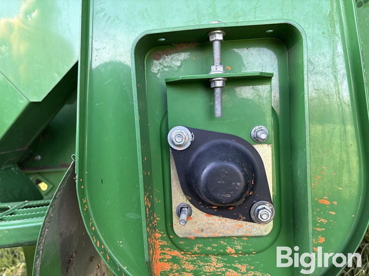 2013-john-deere-s660-image-11