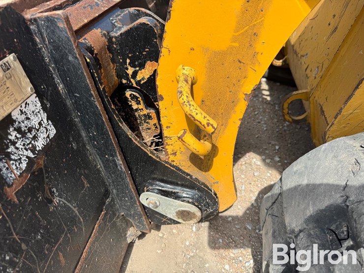 2020-caterpillar-259d-image-14
