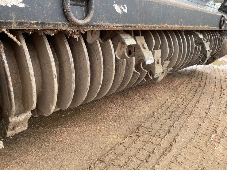 2017-gyro-trac-gt35-image-11